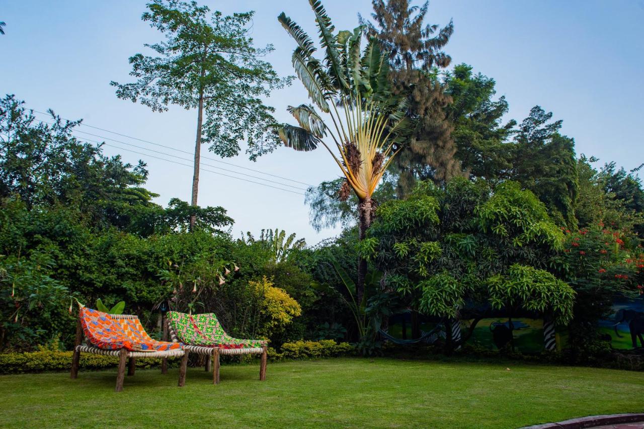 White House Of Tanzania Hostel Arusha Exterior photo