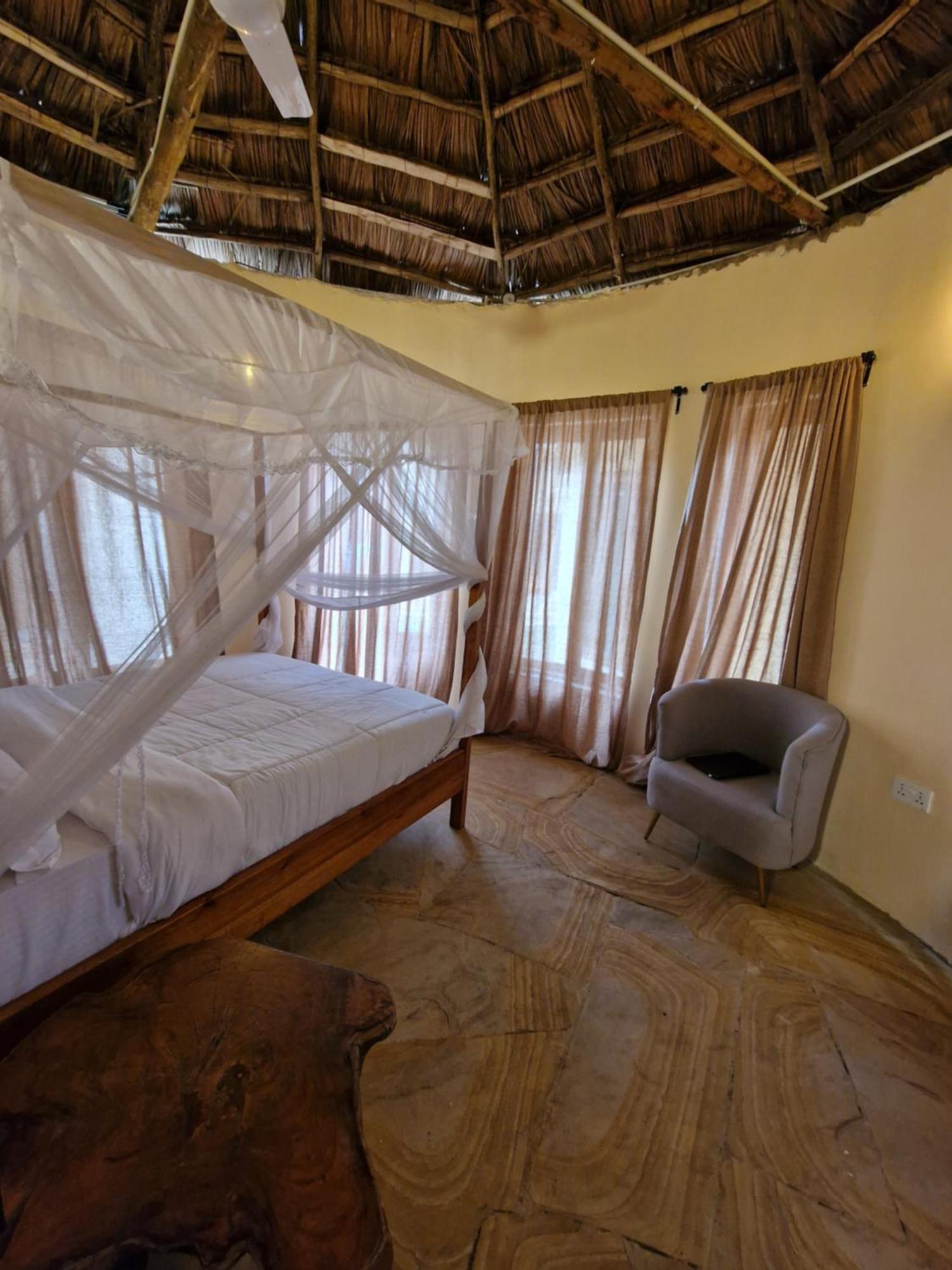 White House Of Tanzania Hostel Arusha Exterior photo