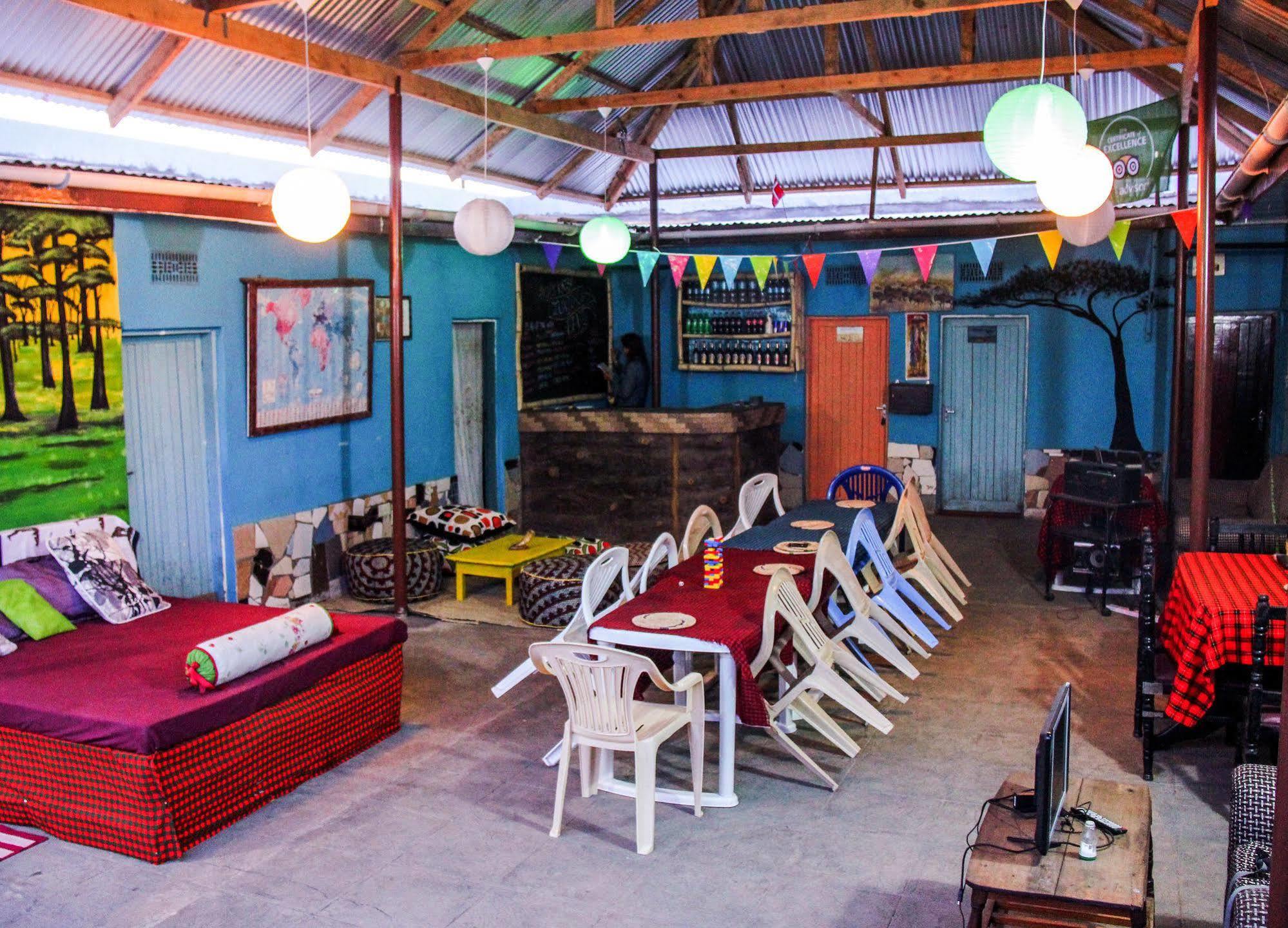 White House Of Tanzania Hostel Arusha Exterior photo